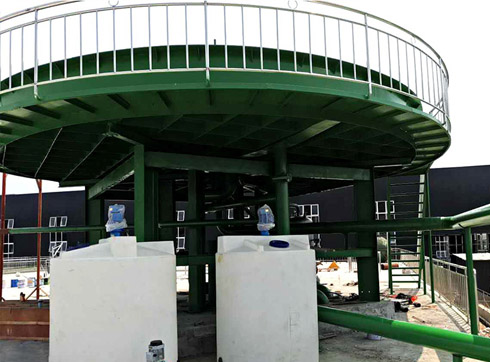 What should be paid attention to when using integrated sewage treatment equipment?